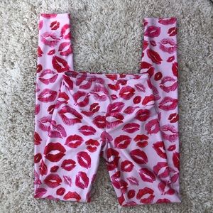 Goldsheep leggings pink lip kiss